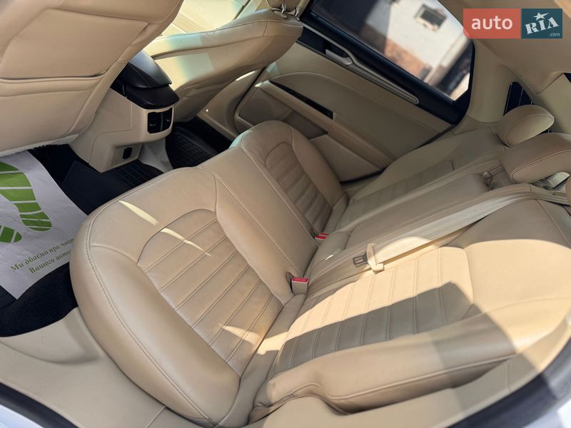 Седан Ford Fusion 2016 в Харкові