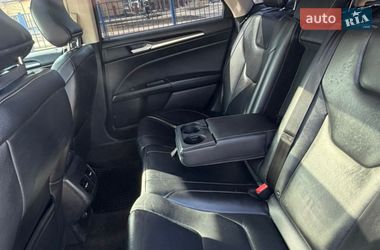 Седан Ford Fusion 2016 в Львове