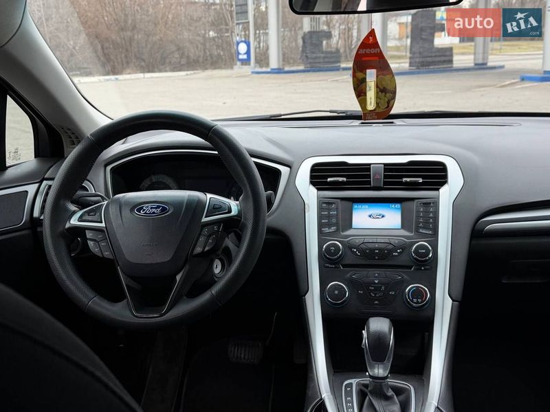 Седан Ford Fusion 2015 в Запорожье