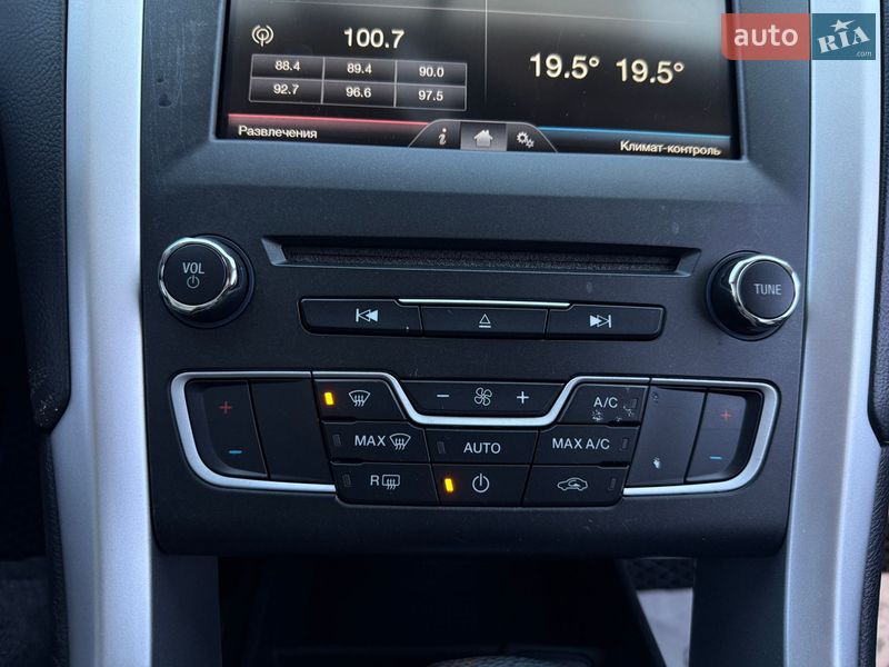 Седан Ford Fusion 2015 в Житомире