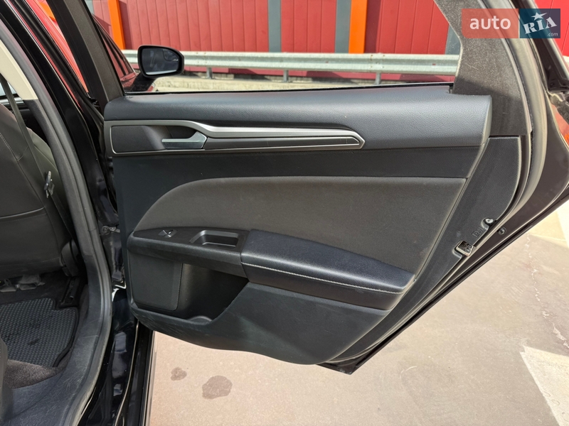 Седан Ford Fusion 2016 в Киеве