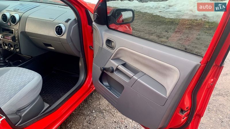 Хэтчбек Ford Fusion 2003 в Виннице