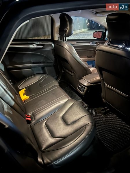 Седан Ford Fusion 2014 в Львове