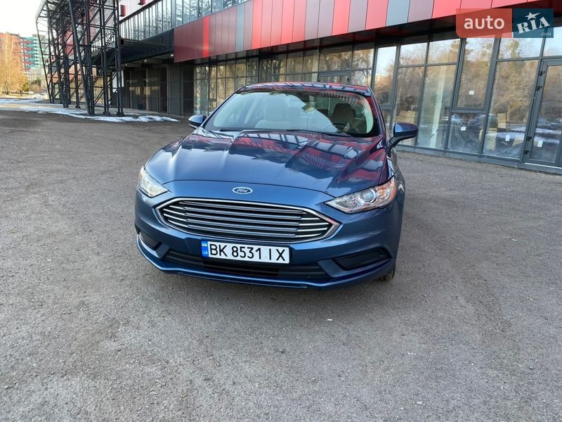 Седан Ford Fusion 2018 в Рівному