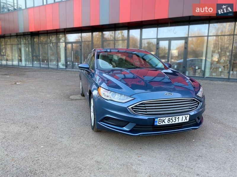 Седан Ford Fusion 2018 в Рівному