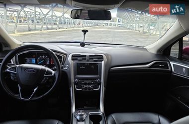 Седан Ford Fusion 2016 в Львове