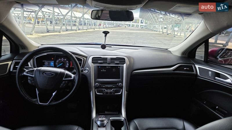 Седан Ford Fusion 2016 в Львові