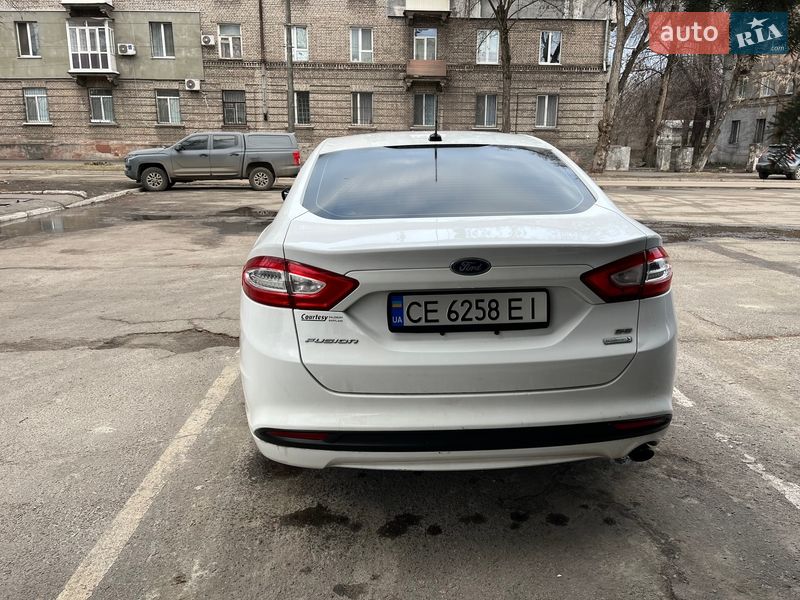Седан Ford Fusion 2012 в Кам'янському