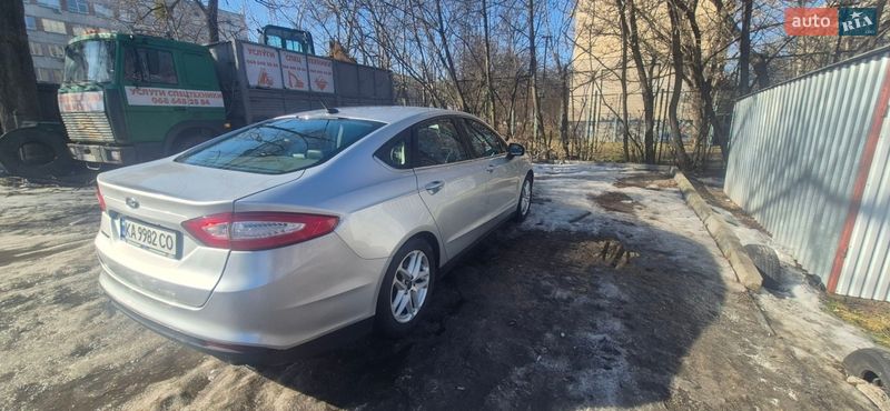 Седан Ford Fusion 2013 в Киеве