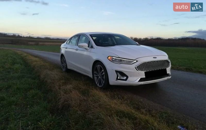 Седан Ford Fusion 2019 в Киеве