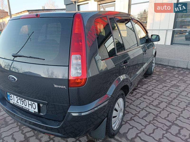 Хэтчбек Ford Fusion 2010 в Лубнах