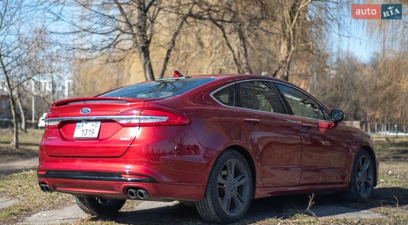 Седан Ford Fusion 2016 в Івано-Франківську