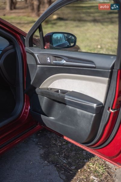 Седан Ford Fusion 2016 в Івано-Франківську