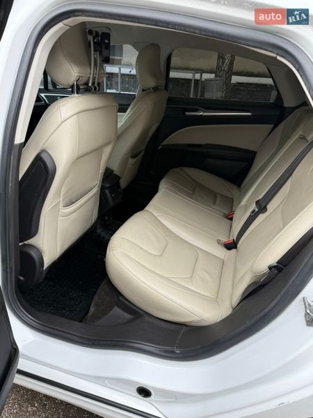 Седан Ford Fusion 2014 в Сумах