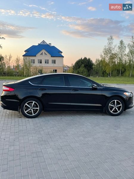 Седан Ford Fusion 2015 в Шептицькому