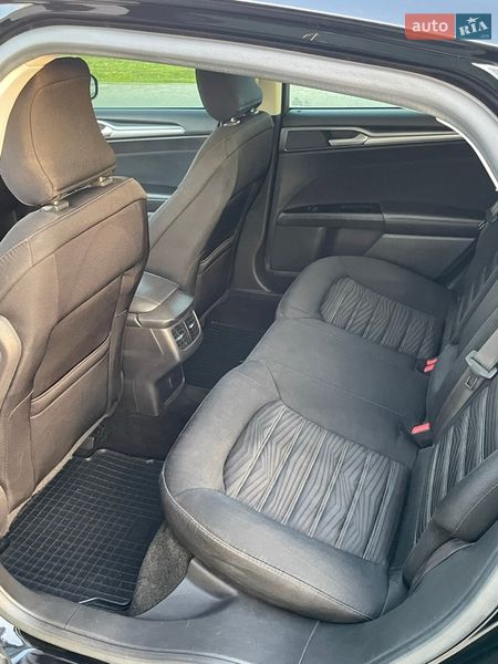 Седан Ford Fusion 2015 в Шептицькому