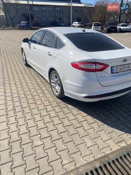Седан Ford Fusion 2013 в Черновцах