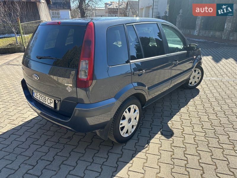 Хетчбек Ford Fusion 2008 в Надвірній