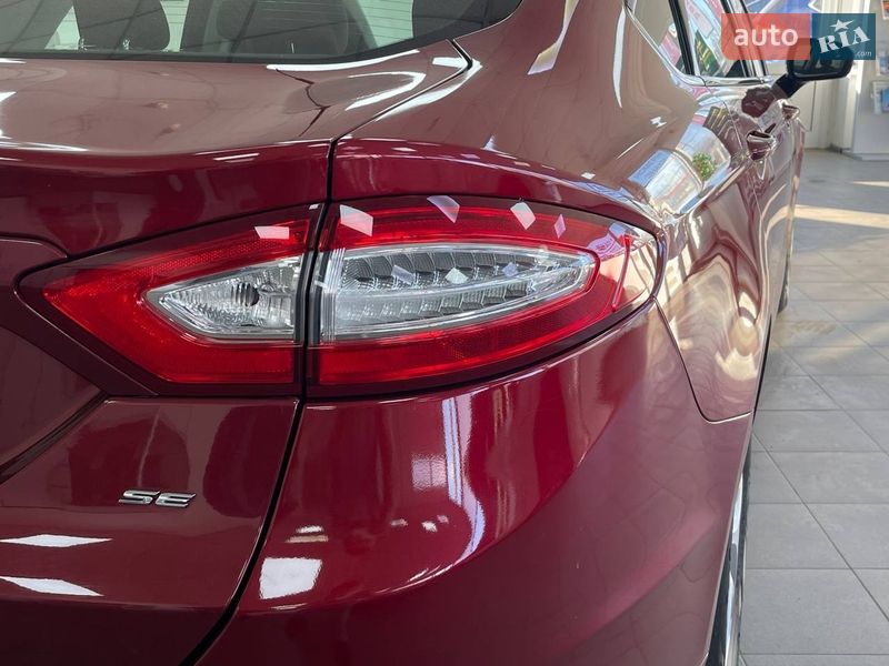 Седан Ford Fusion 2015 в Киеве