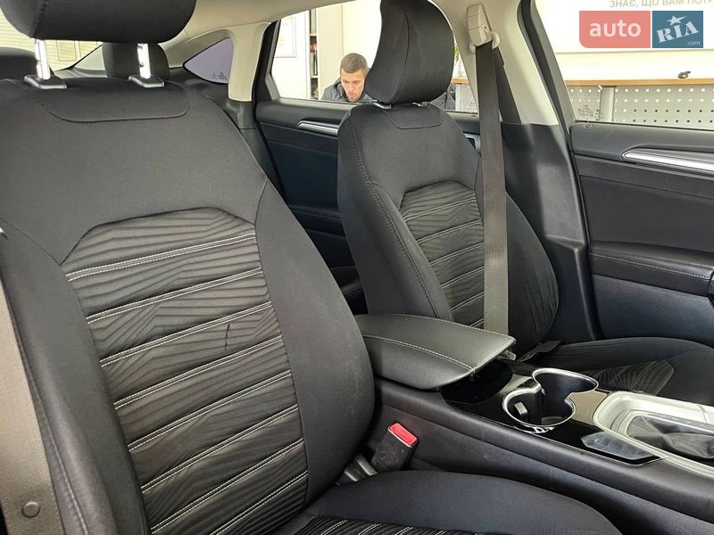 Седан Ford Fusion 2015 в Киеве