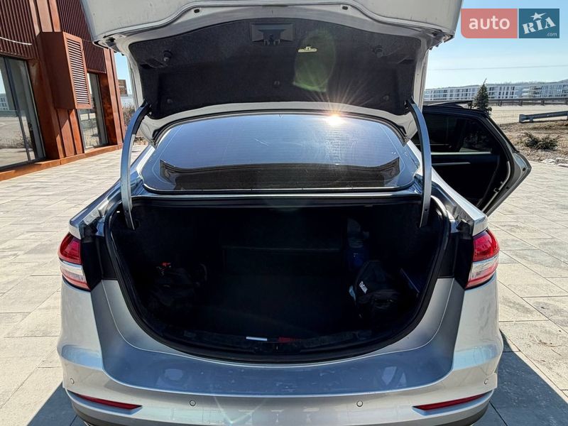 Седан Ford Fusion 2020 в Киеве