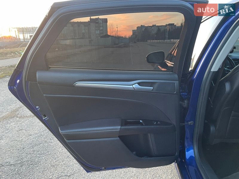 Седан Ford Fusion 2012 в Коломые