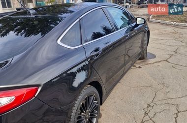 Седан Ford Fusion 2015 в Вышгороде
