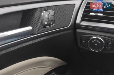 Седан Ford Fusion 2014 в Львове