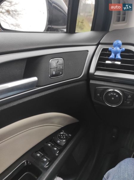 Седан Ford Fusion 2014 в Львове