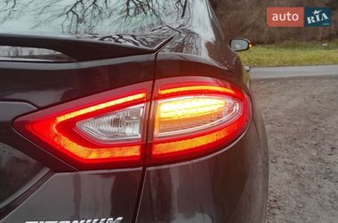 Седан Ford Fusion 2014 в Львове