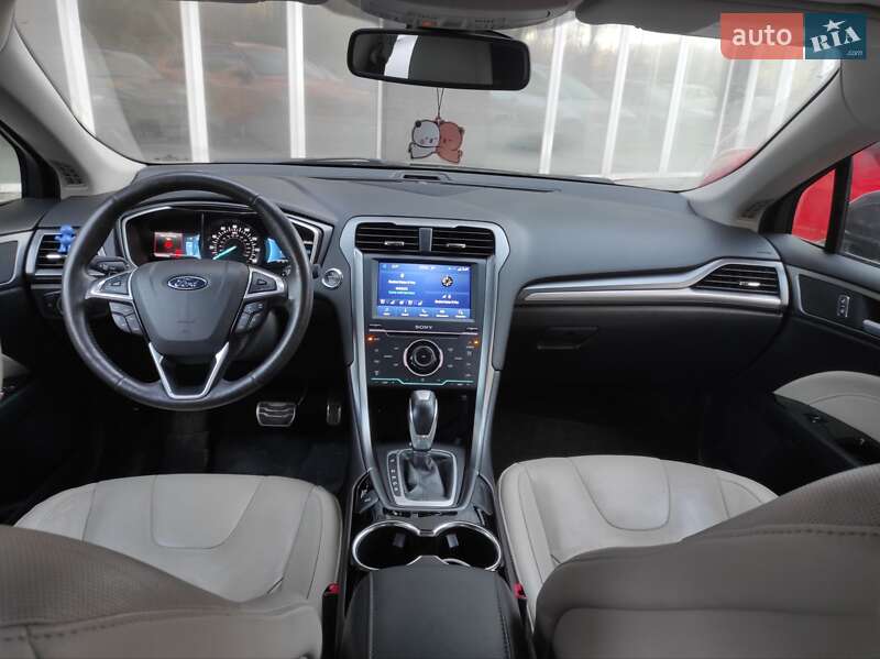 Седан Ford Fusion 2014 в Львове