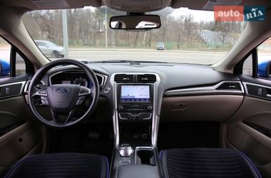 Седан Ford Fusion 2019 в Харкові