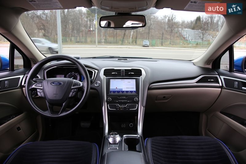 Седан Ford Fusion 2019 в Харкові