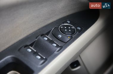 Седан Ford Fusion 2019 в Харкові