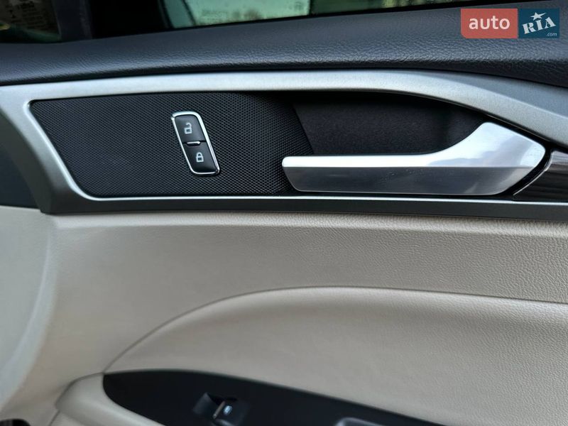 Седан Ford Fusion 2017 в Києві