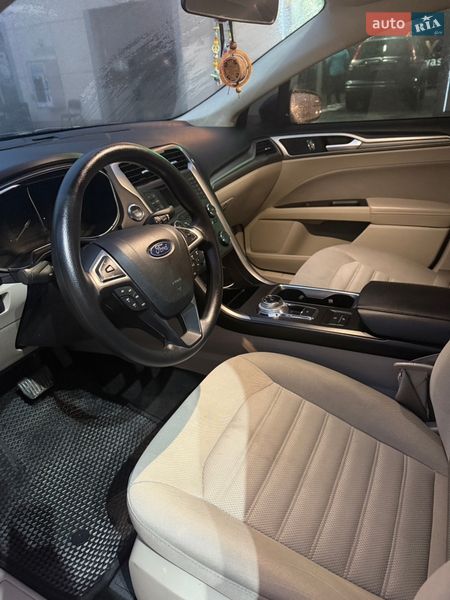 Седан Ford Fusion 2018 в Днепре
