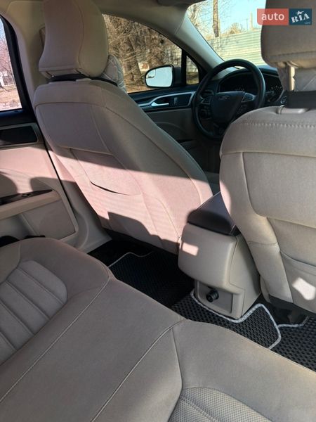 Седан Ford Fusion 2018 в Кривом Роге