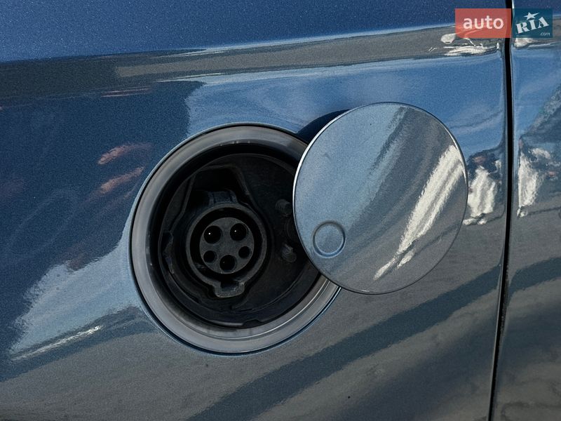 Седан Ford Fusion 2018 в Львове