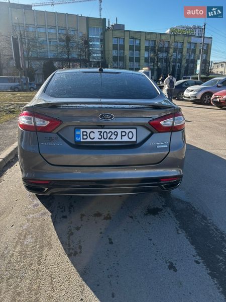 Седан Ford Fusion 2014 в Львове