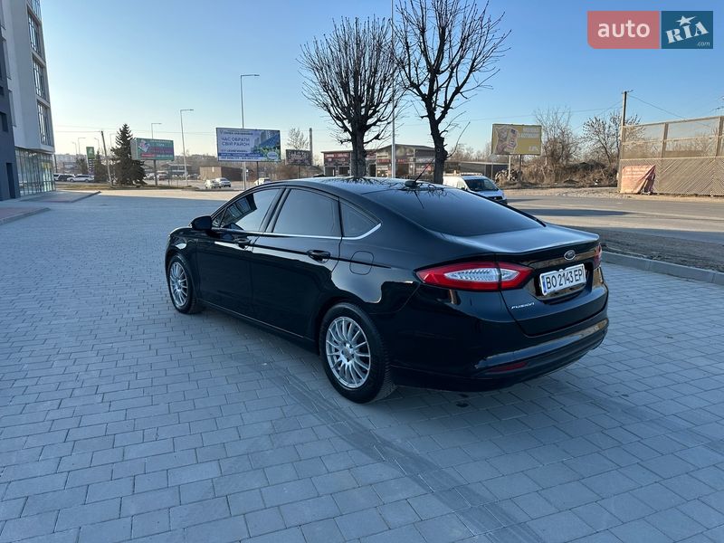 Седан Ford Fusion 2015 в Івано-Франківську