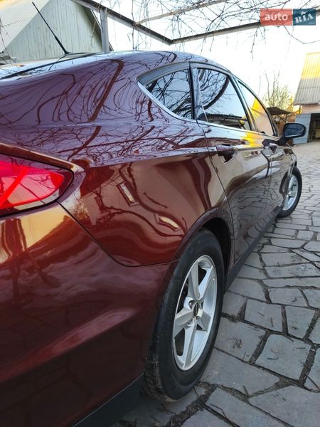 Седан Ford Fusion 2015 в Радомышле