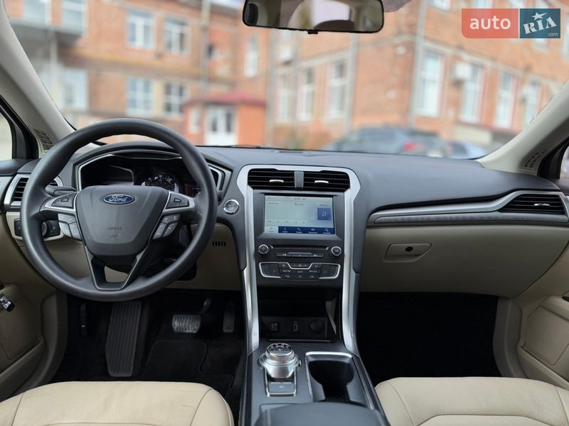 Седан Ford Fusion 2018 в Харкові