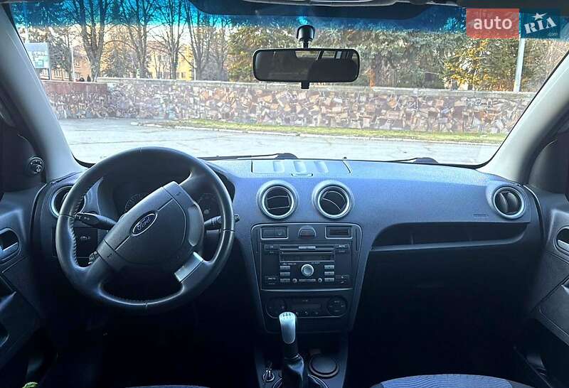 Хэтчбек Ford Fusion 2010 в Днепре