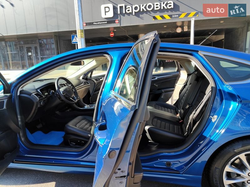 Седан Ford Fusion 2017 в Києві