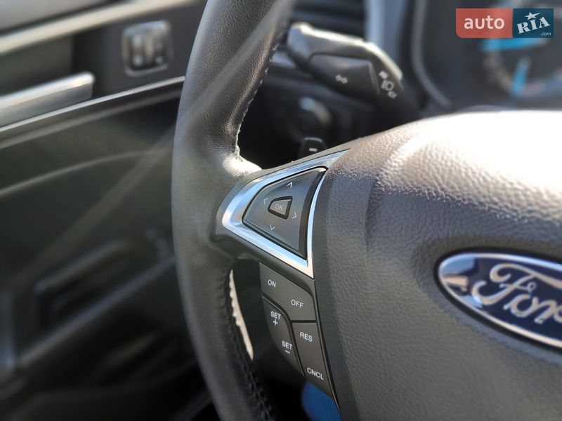 Седан Ford Fusion 2017 в Києві