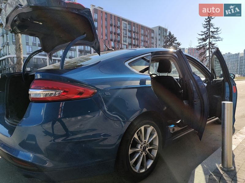 Седан Ford Fusion 2017 в Києві