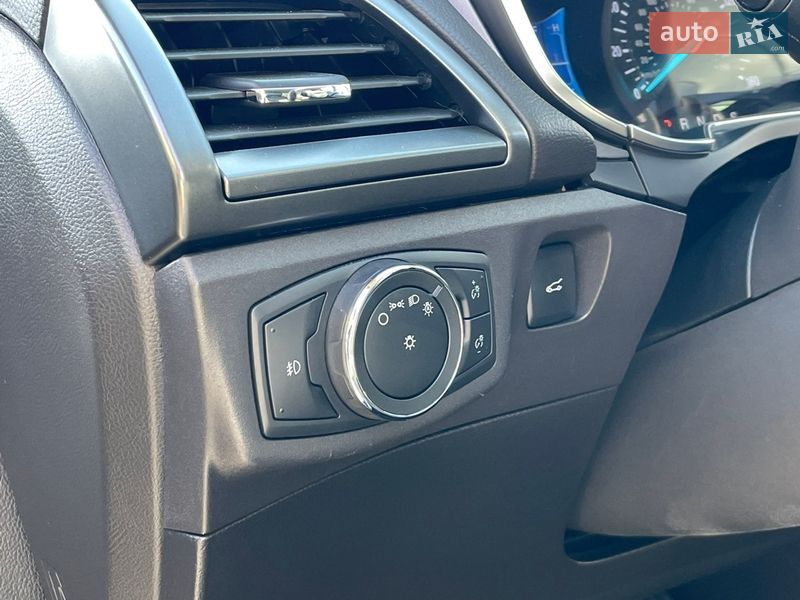 Седан Ford Fusion 2013 в Киеве