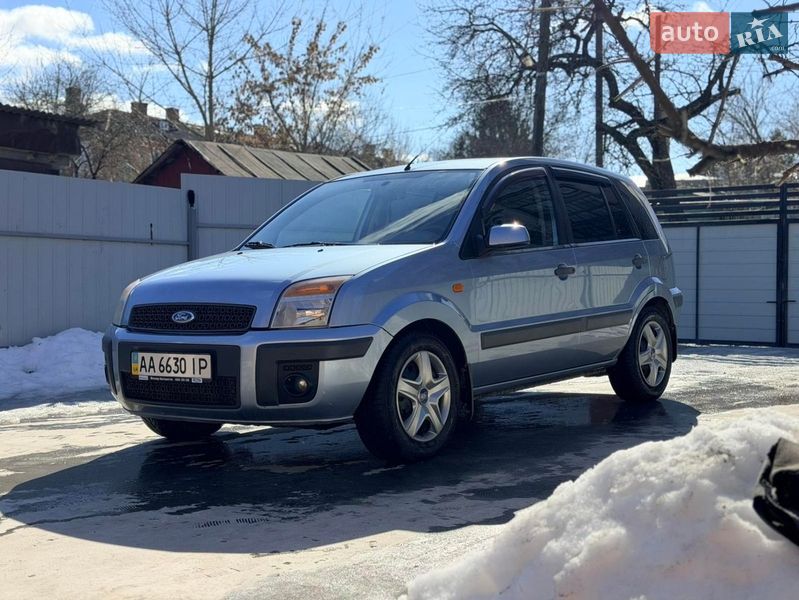 Хэтчбек Ford Fusion 2006 в Житомире