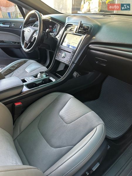 Седан Ford Fusion 2017 в Измаиле