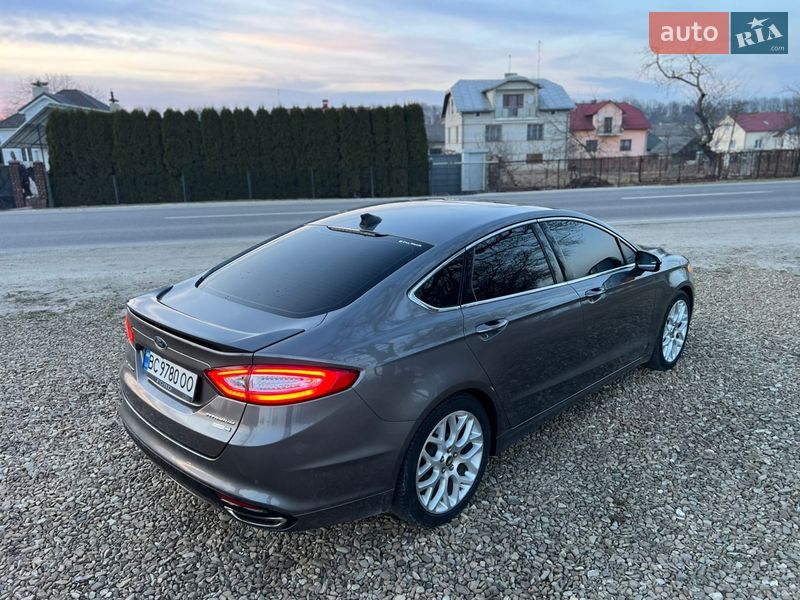 Седан Ford Fusion 2013 в Старому Самборі